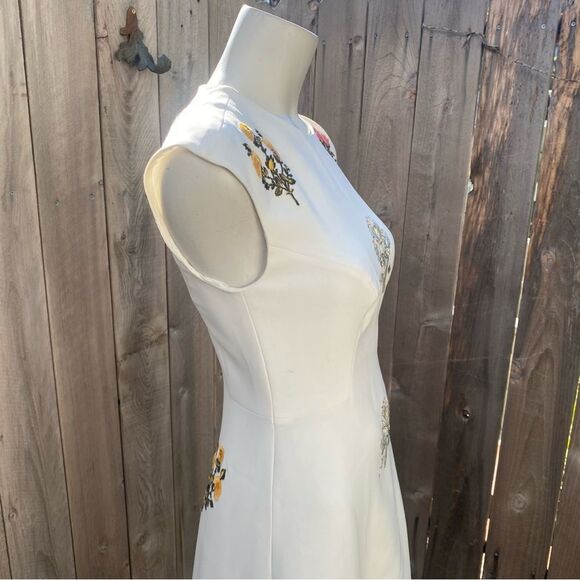 SACHIN & BABI AHLUWALIA Floral Embroidered White Dress size 2 - Picture 4 of 9